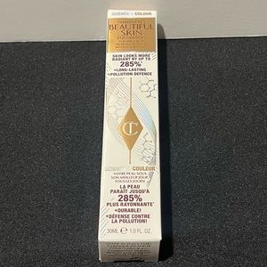 Charlotte Tilbury - Charlotte’s Beautiful Skin (4 Warm)